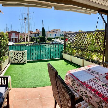 Appartement Rue De L'Amarrage A Port Grimaud Avec Terrasse Vue Canaux Et Garage Eksteriør bilde