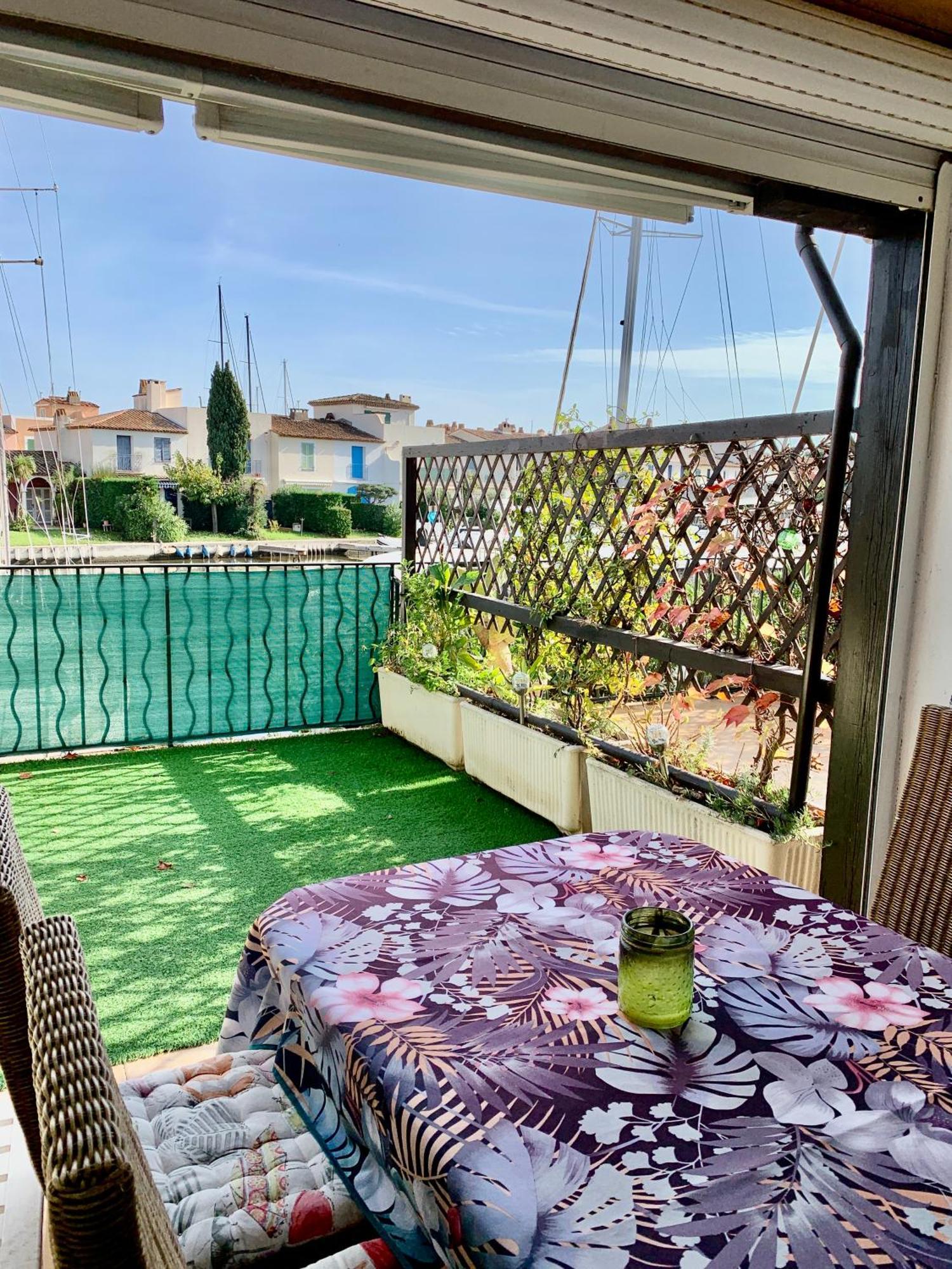 Appartement Rue De L'Amarrage A Port Grimaud Avec Terrasse Vue Canaux Et Garage Eksteriør bilde